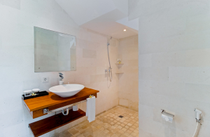 Villa-Miro-Bathroom-IMG_6541-Edit